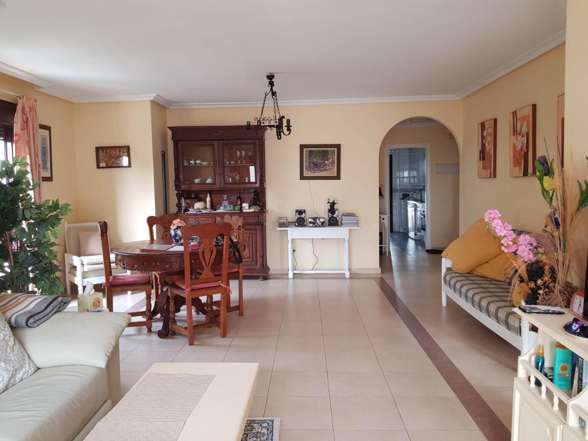 La Maestranza Appartement Marbella Buitenkant foto